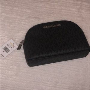 Mk pouch